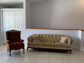 8011 Lake Dr 202, Doral FL 33166