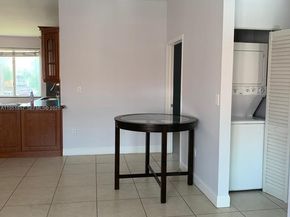 8011 Lake Dr 202, Doral FL 33166