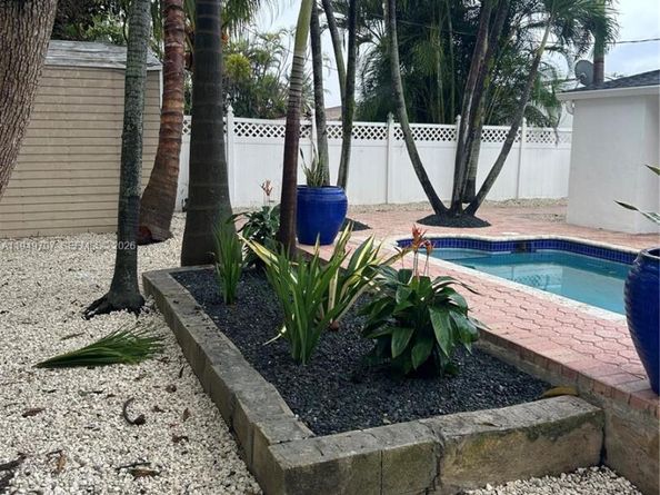 Undisclosed Address #A11949707, Miami FL 33165