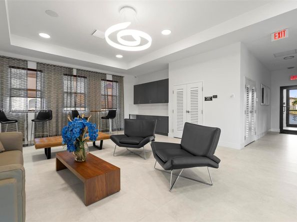 20302 NW 6th Pl, Miami Gardens FL 33169