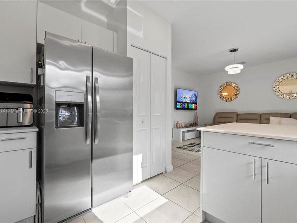 20302 NW 6th Pl, Miami Gardens FL 33169