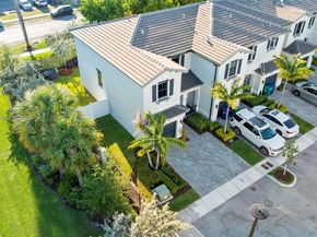 20302 NW 6th Pl, Miami Gardens FL 33169