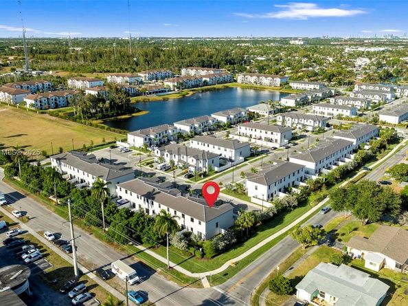 20302 NW 6th Pl, Miami Gardens FL 33169