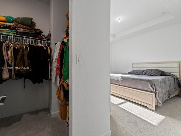 20302 NW 6th Pl, Miami Gardens FL 33169