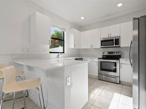 20302 NW 6th Pl, Miami Gardens FL 33169