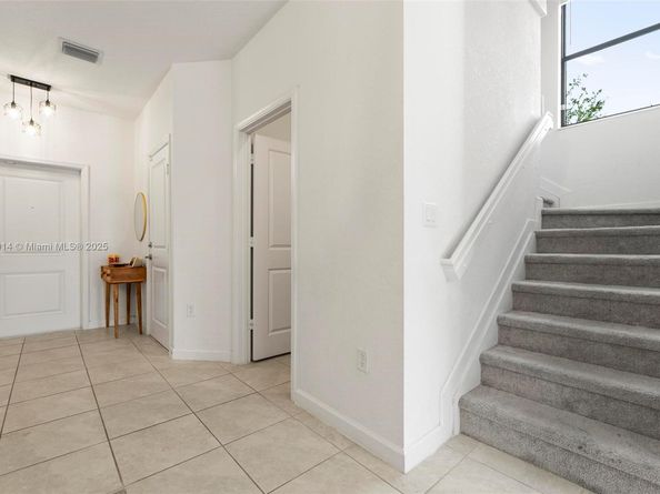 20302 NW 6th Pl, Miami Gardens FL 33169