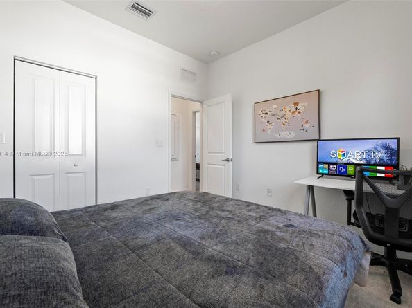 20302 NW 6th Pl, Miami Gardens FL 33169