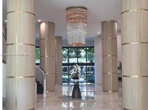 3500 Mystic Pointe Dr 2905, Aventura FL 33180