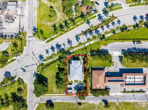 56 W 12th St, Riviera Beach FL 33404