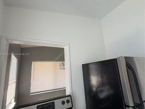 2246 Mcclellan St, Hollywood FL 33020