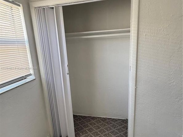2246 Mcclellan St, Hollywood FL 33020