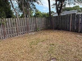 2246 Mcclellan St, Hollywood FL 33020