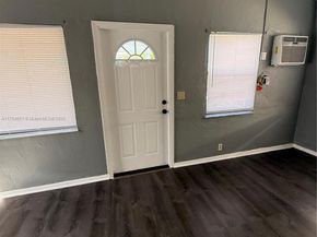 2246 Mcclellan St, Hollywood FL 33020
