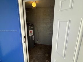 2246 Mcclellan St, Hollywood FL 33020