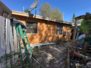 110 NW 52nd St, Miami FL 33127