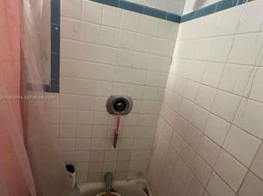 110 NW 52nd St, Miami FL 33127