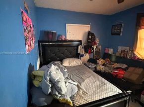 110 NW 52nd St, Miami FL 33127