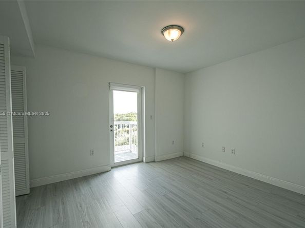 2740 SW 28th Ter 603, Miami FL 33133