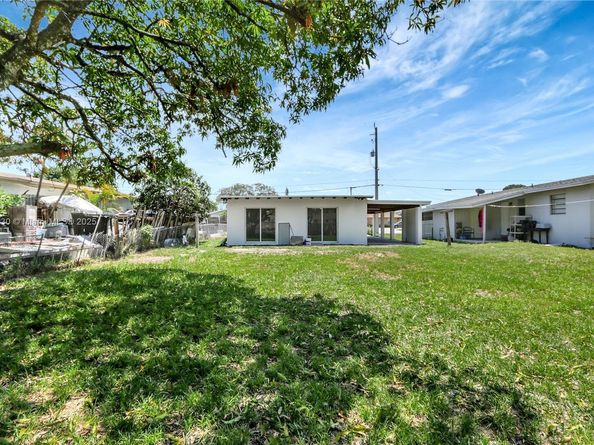 2501 NW 21st Street, Fort Lauderdale FL 33311