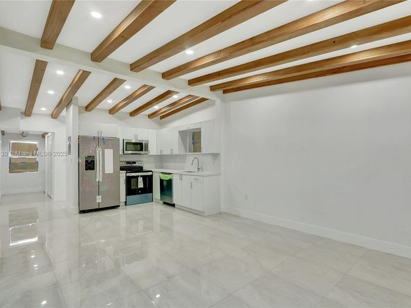 2501 NW 21st Street, Fort Lauderdale FL 33311