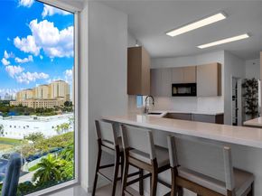 3030 NE 188th St 602, Aventura FL 33180