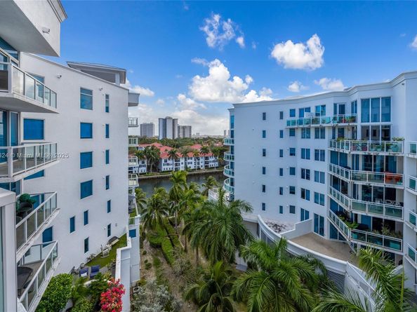 3030 NE 188th St 602, Aventura FL 33180
