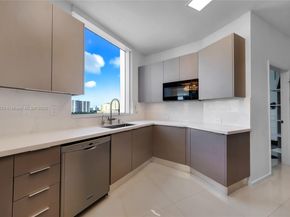 3030 NE 188th St 602, Aventura FL 33180