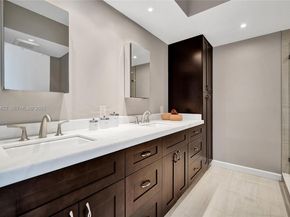 111 SE 8th Ave 1101, Fort Lauderdale FL 33301