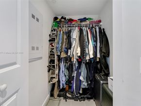 1600 NE 1st Ave 1112, Miami FL 33132