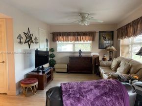 361 S Hollybrook Dr 310, Pembroke Pines FL 33025