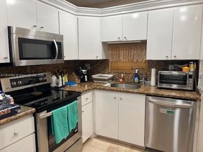 361 S Hollybrook Dr 310, Pembroke Pines FL 33025