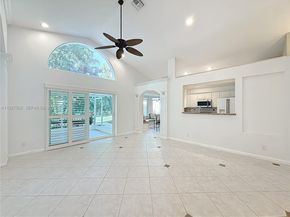 356 Hammocks Trl, Green Acres FL 33413