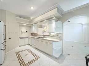 356 Hammocks Trl, Green Acres FL 33413