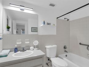 2172 NE 171st St, North Miami Beach FL 33162