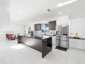 3955 NE 15th St, Homestead FL 33033