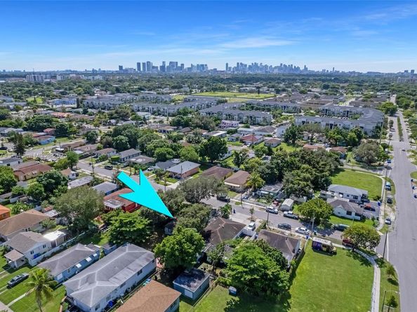 1369 NW 68th Ter, Miami FL 33147