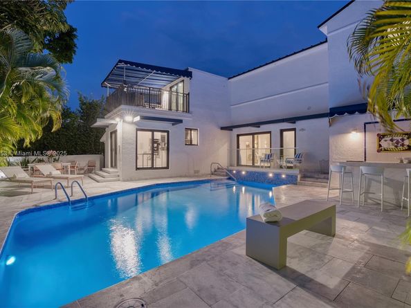 5970 Alton Rd, Miami Beach FL 33140
