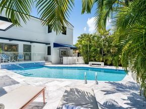 5970 Alton Rd, Miami Beach FL 33140