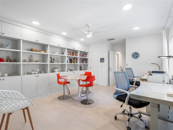 5970 Alton Rd, Miami Beach FL 33140