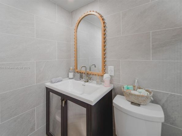 17800 Atlantic Blvd PH14, Sunny Isles Beach FL 33160