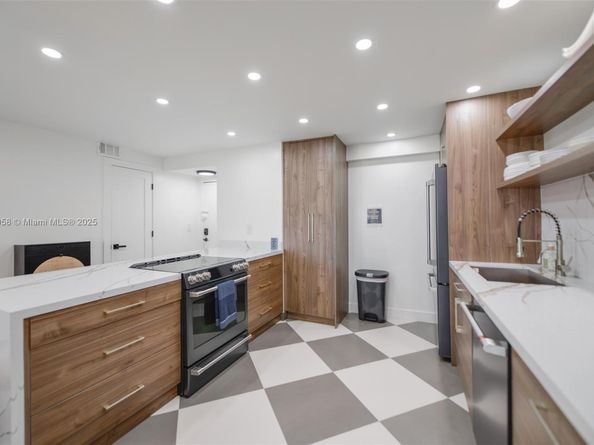 17800 Atlantic Blvd PH14, Sunny Isles Beach FL 33160