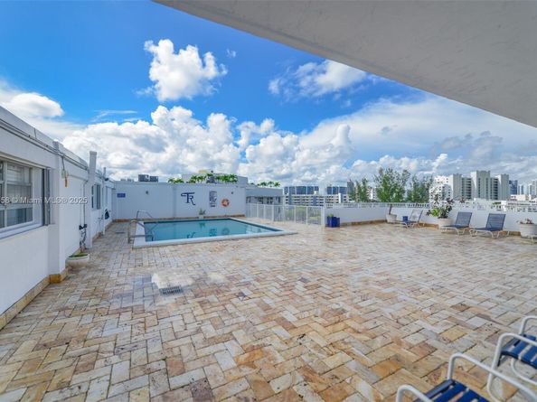 17800 Atlantic Blvd PH14, Sunny Isles Beach FL 33160