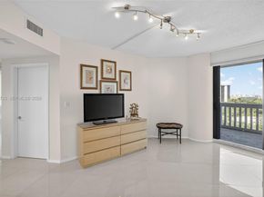 2000 Island Bl 1109, Aventura FL 33160