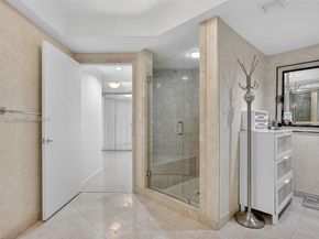 2000 Island Bl 1109, Aventura FL 33160