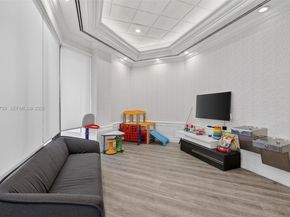 2000 Island Bl 1109, Aventura FL 33160