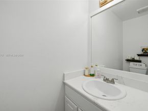 395 NW 89th Ln, Coral Springs FL 33071