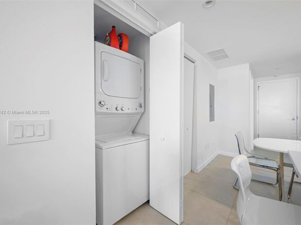 650 NE 32nd St 2502, Miami FL 33137