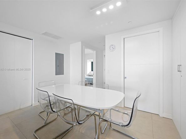 650 NE 32nd St 2502, Miami FL 33137