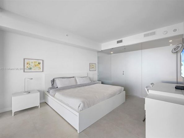 650 NE 32nd St 2502, Miami FL 33137