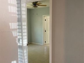 2365 NW 89th St, Miami FL 33147